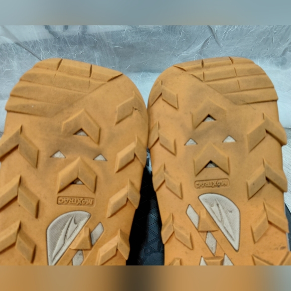 Altra Mens Lone Peak 7 Navy Light Blue Trail Running Shoes Gold Out Sole SIZE 11 - Picture 9 of 13